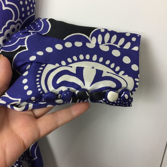 Banana Republic 100% Silk L/S Dress size 4P - Picture 5 of 8